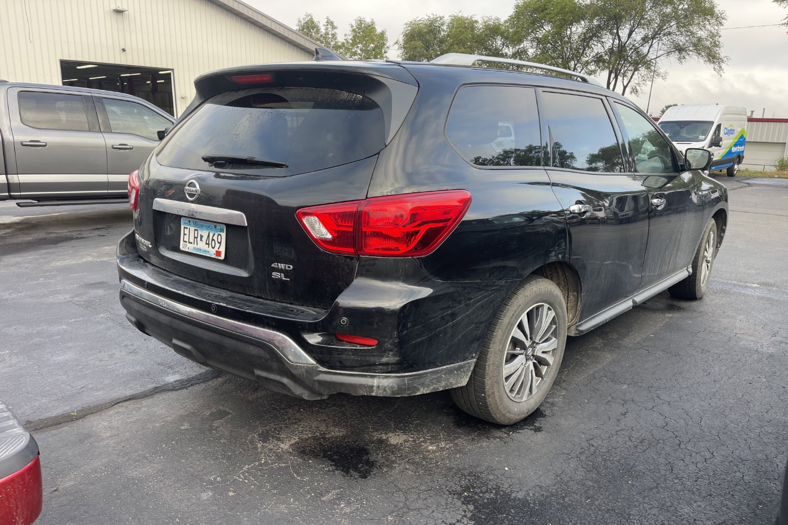 Used 2020 Nissan Pathfinder SL with VIN 5N1DR2CMXLC616336 for sale in St. Cloud, Minnesota