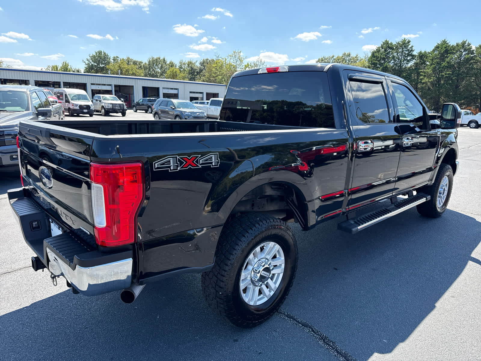 2018 Ford F-250 XLT photo 2