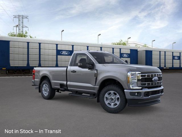 2026 Ford F-350 XLT photo 7
