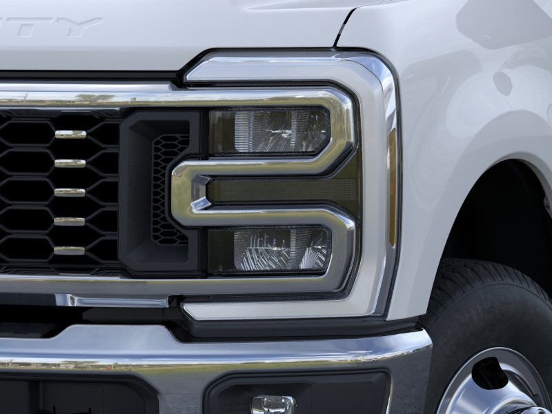 2026 Ford F-350 Lariat photo 18