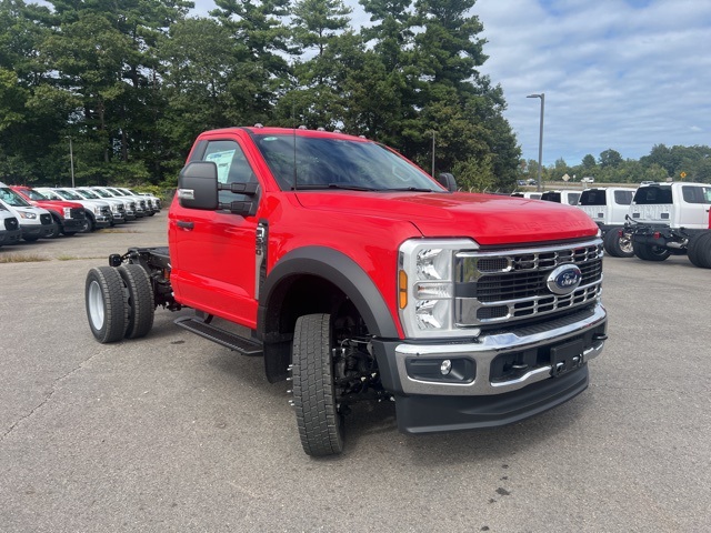 2026 Ford F-550 photo 2