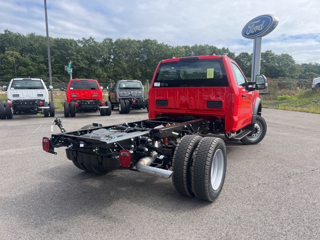 2026 Ford F-550 photo 4