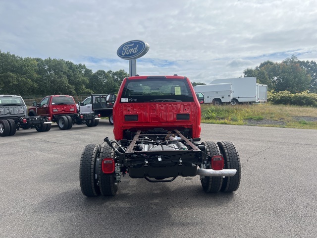 2026 Ford F-550 photo 5