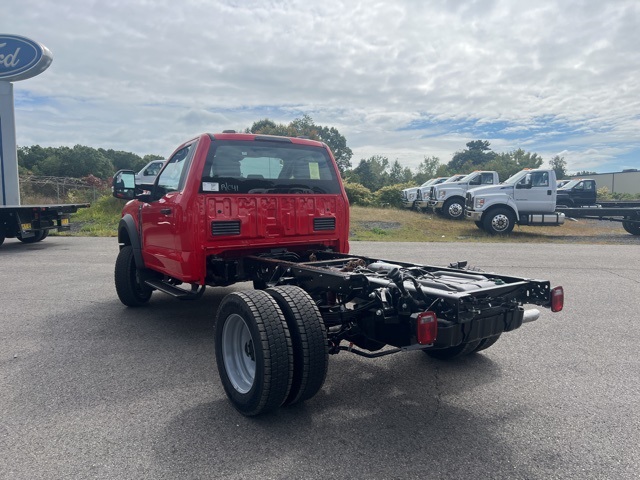 2026 Ford F-550 photo 6