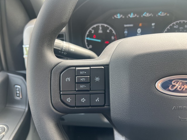 2026 Ford F-550 photo 14