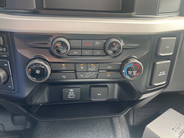 2026 Ford F-550 photo 21