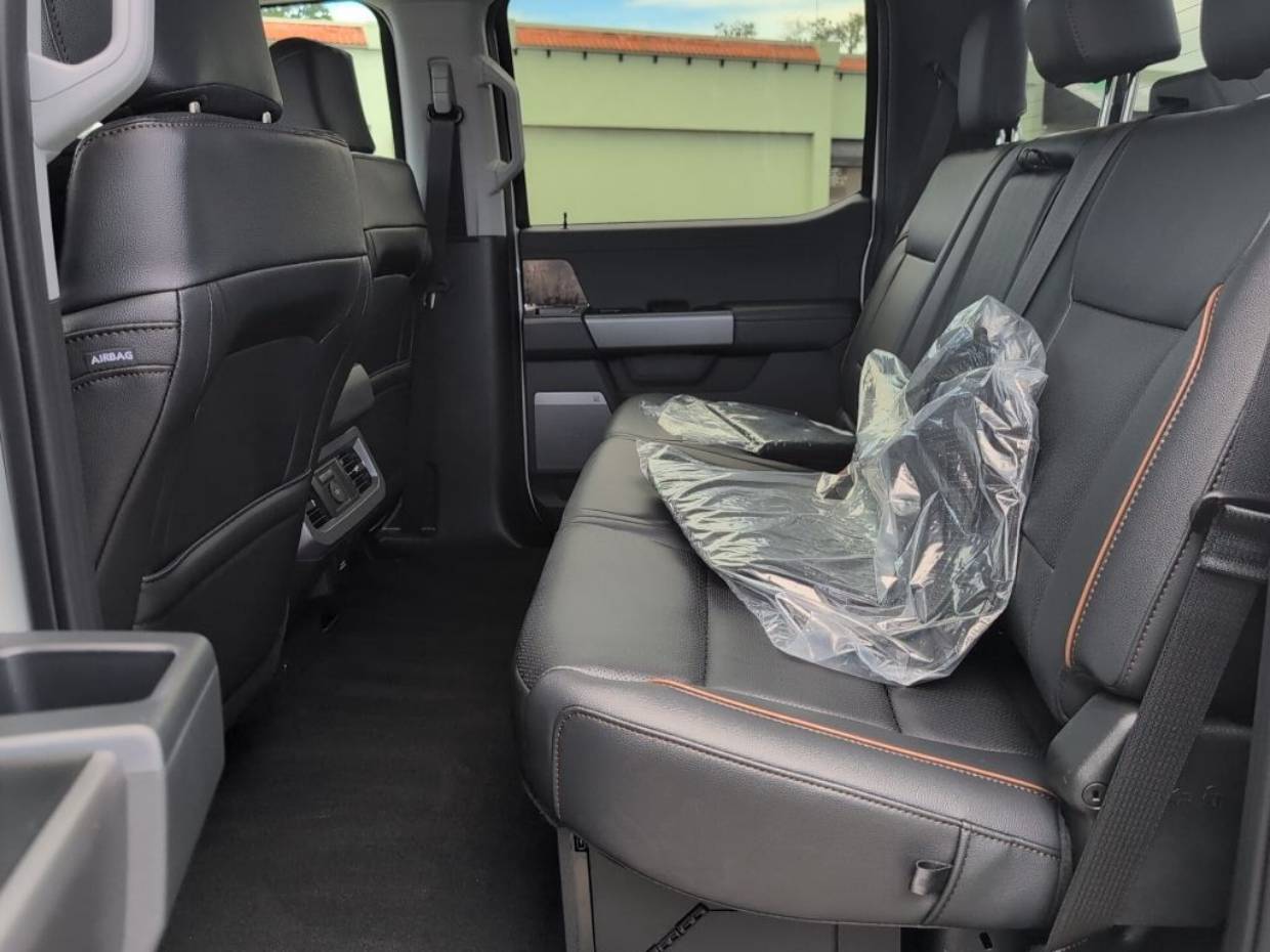 2026 Ford F-250 Super Duty Lariat - Photo 13