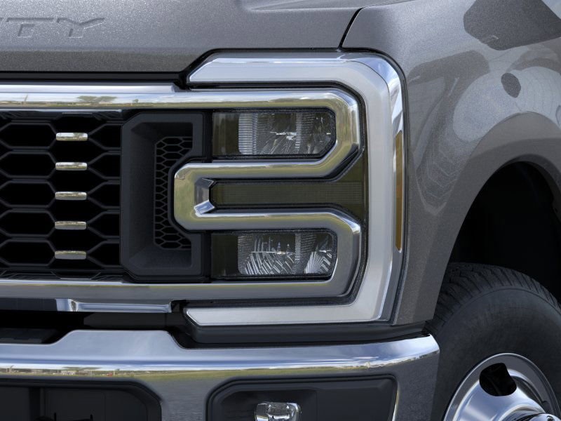 2026 Ford F-350 Lariat photo 18
