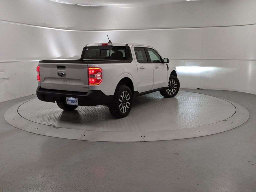 2024 Ford Maverick Lariat photo 2