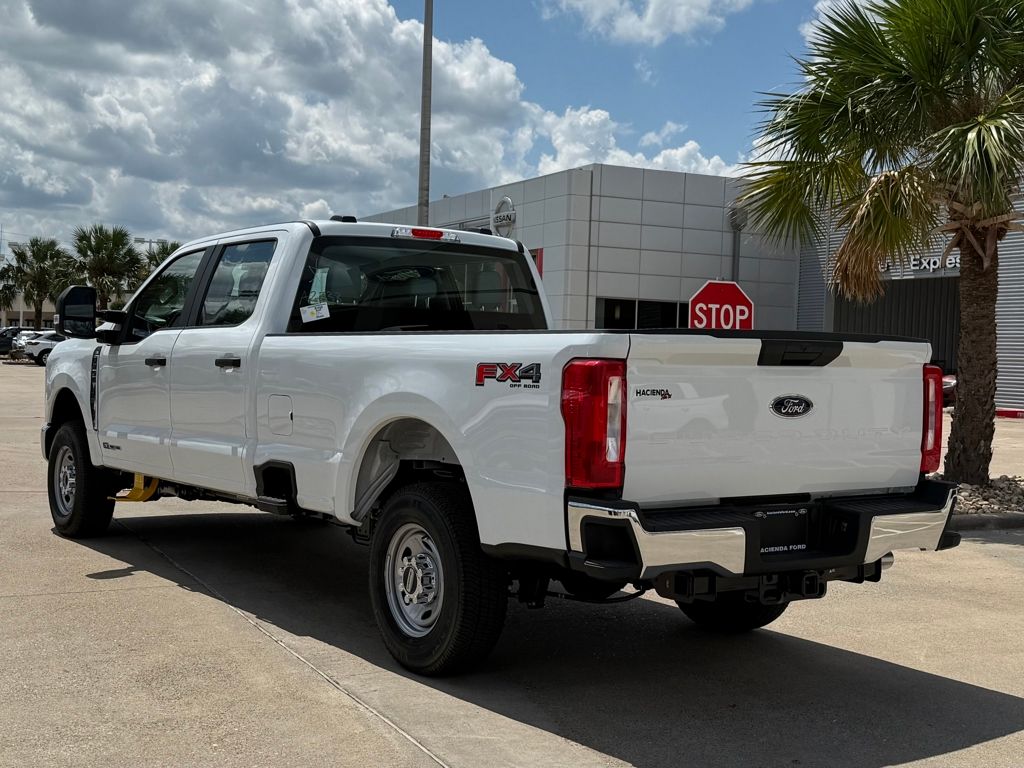 2026 Ford F-250 photo 4