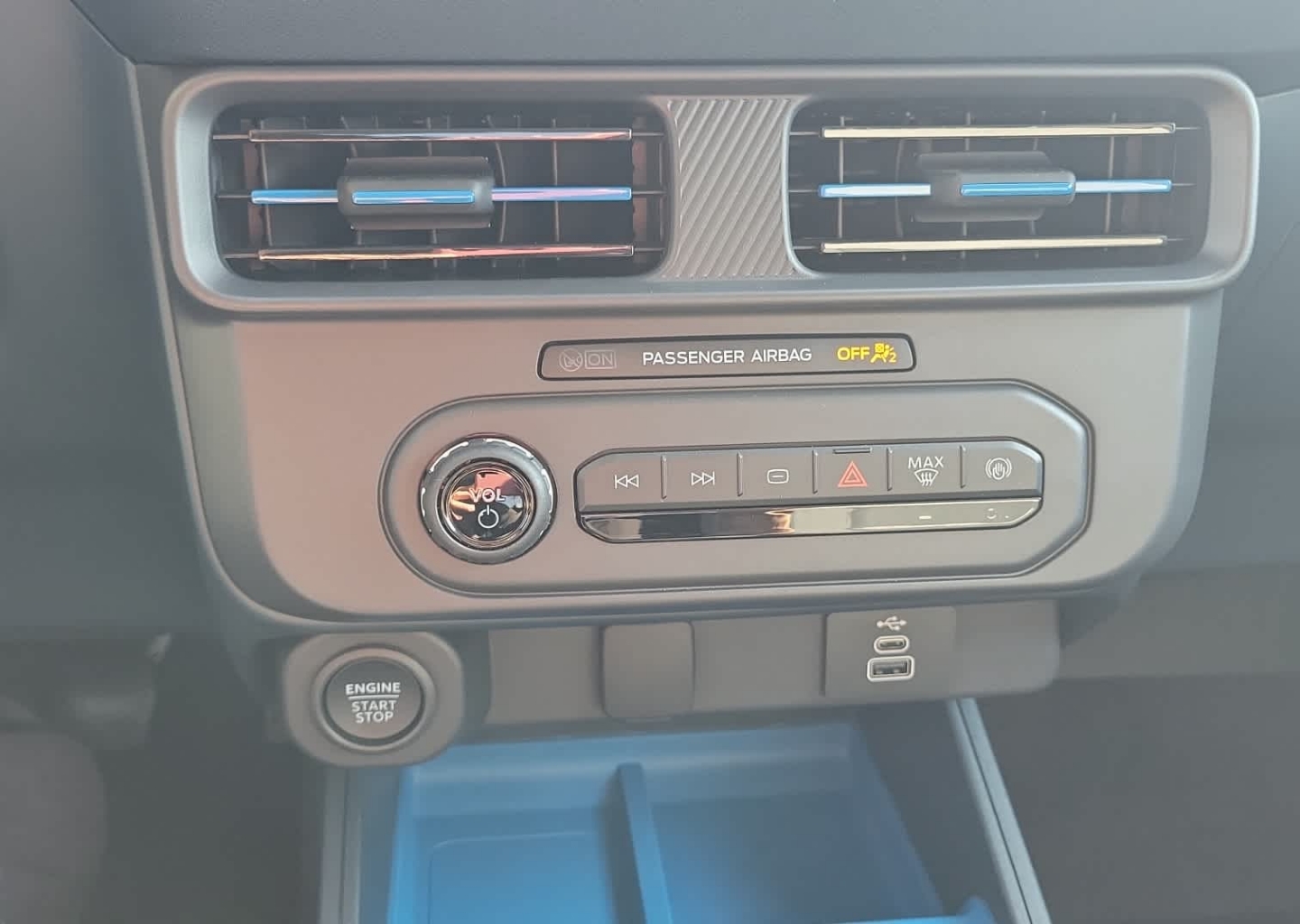 2025 Ford Maverick XLT - Photo 13