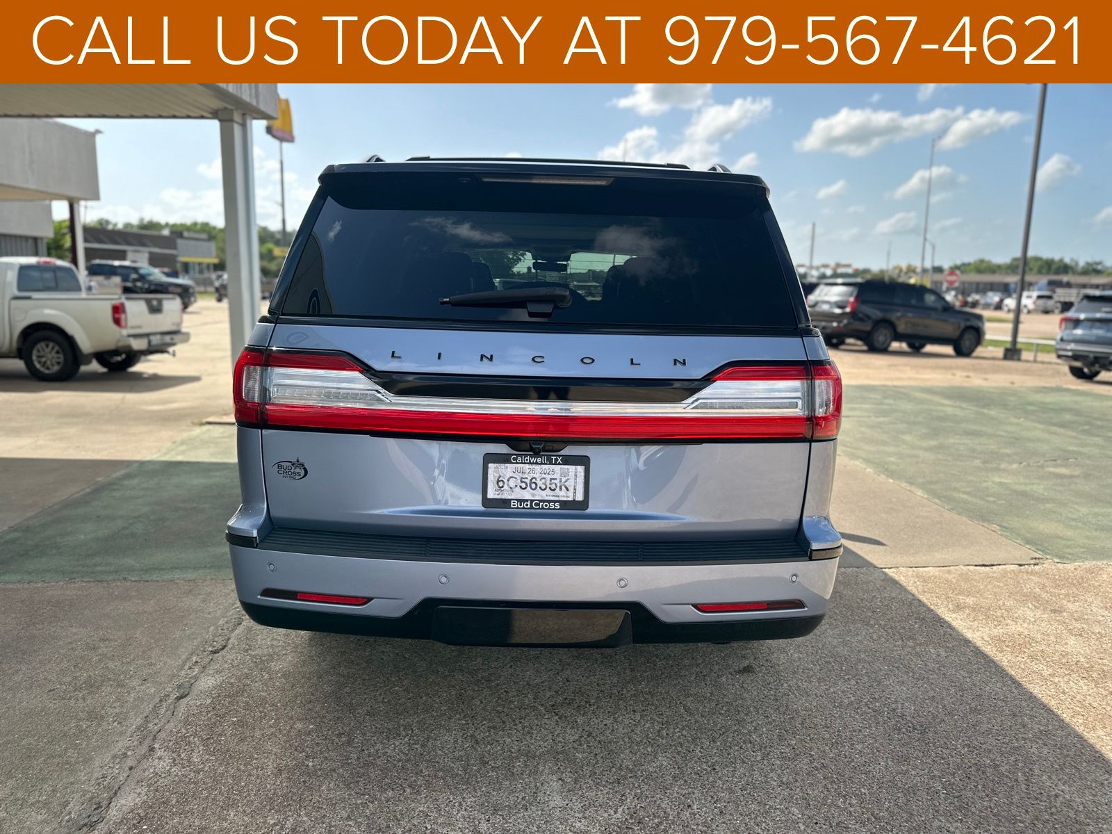 2021 Lincoln Navigator Black Label photo 3