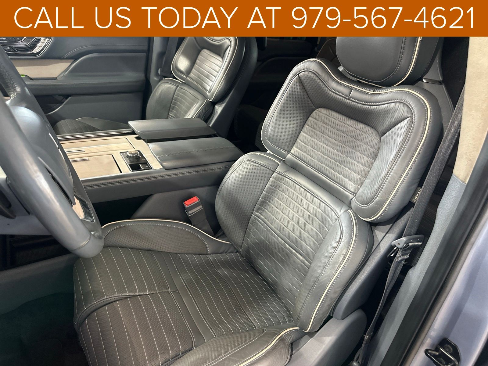 2021 Lincoln Navigator Black Label photo 12