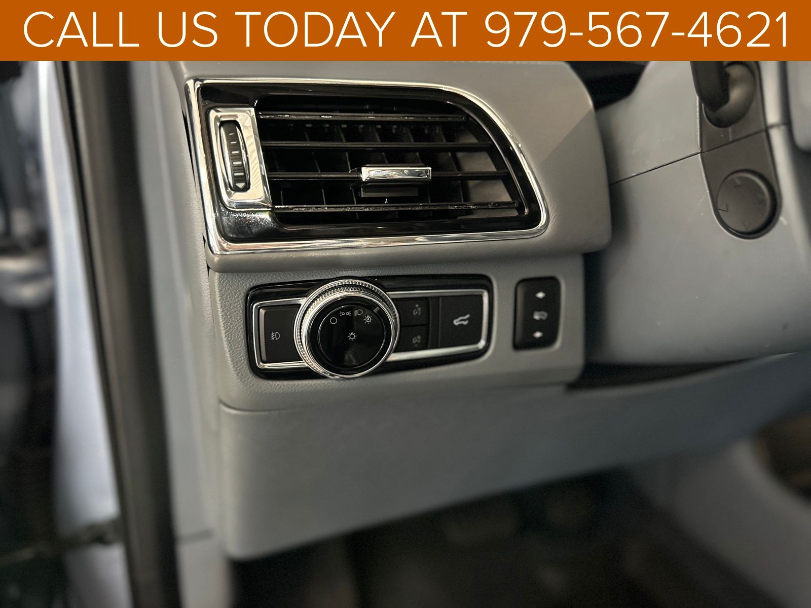 2021 Lincoln Navigator Black Label photo 14