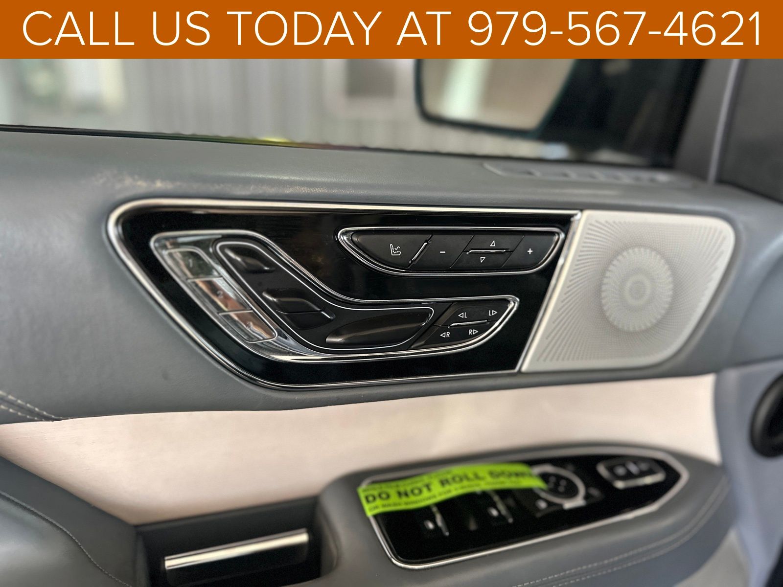 2021 Lincoln Navigator Black Label photo 15