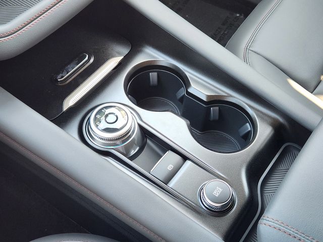 2025 Ford Explorer photo 11