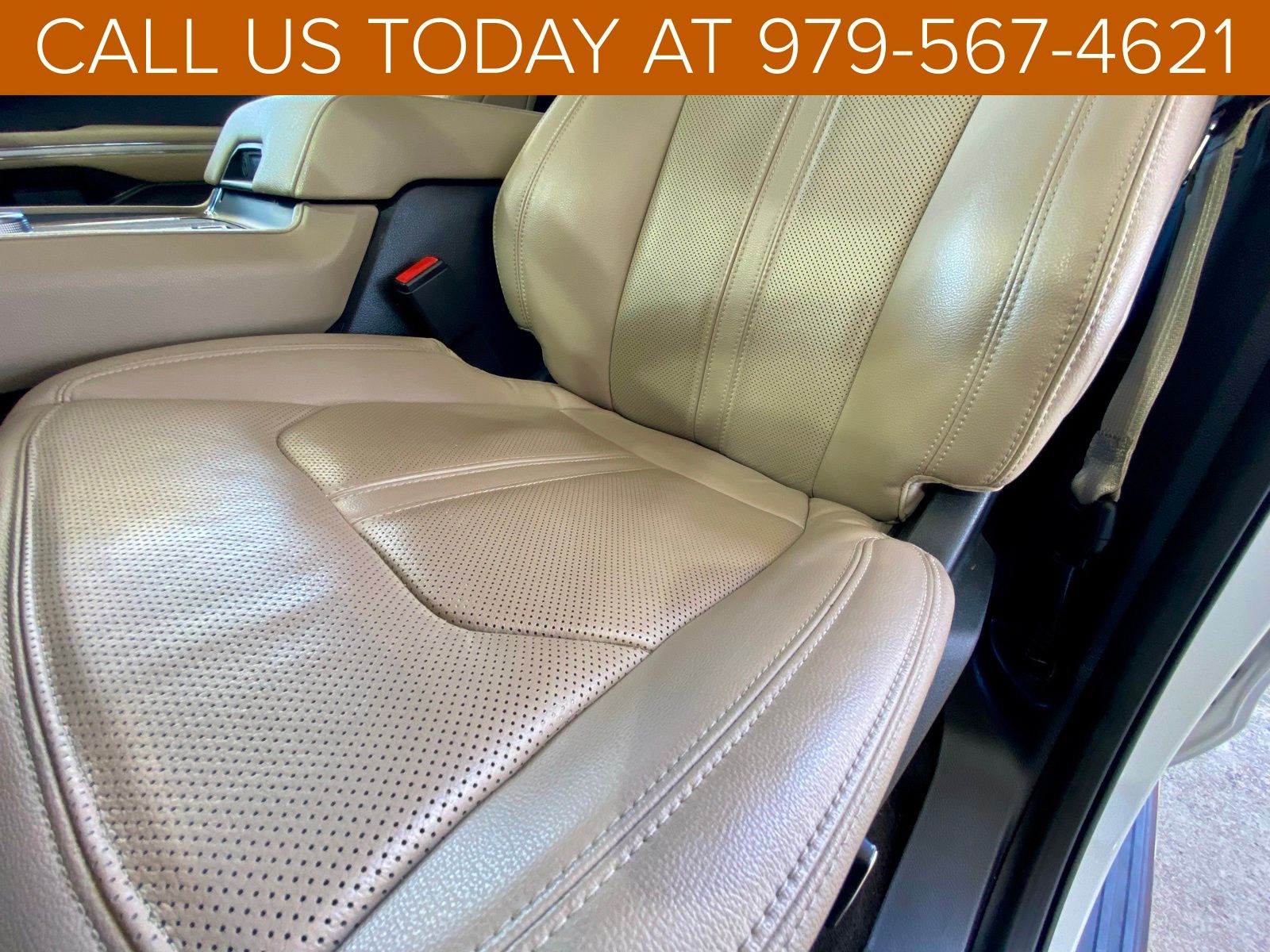 2022 Ford Expedition Limited photo 3