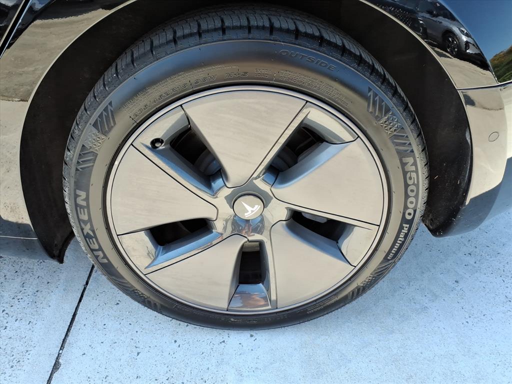 2021 Tesla Model 3 Long Range photo 6