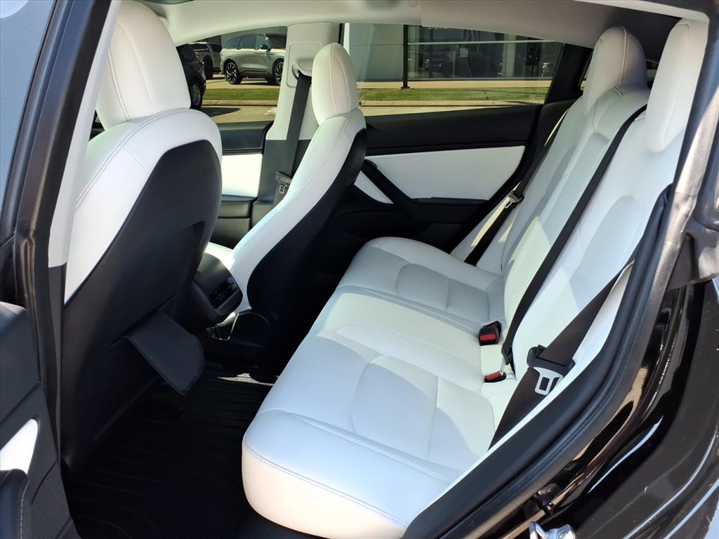 2021 Tesla Model 3 Long Range photo 9