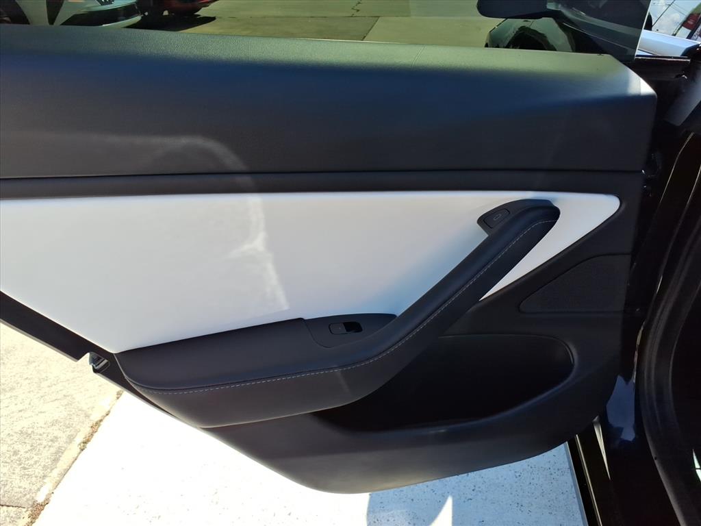 2021 Tesla Model 3 Long Range photo 10