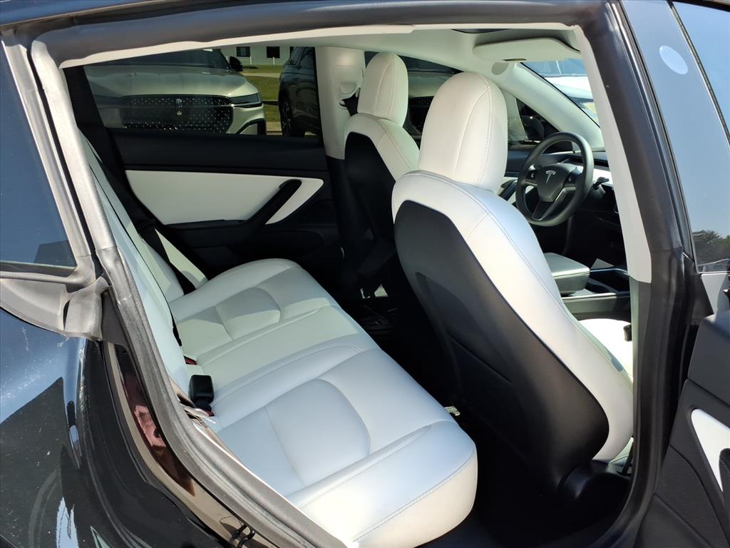 2021 Tesla Model 3 Long Range photo 11