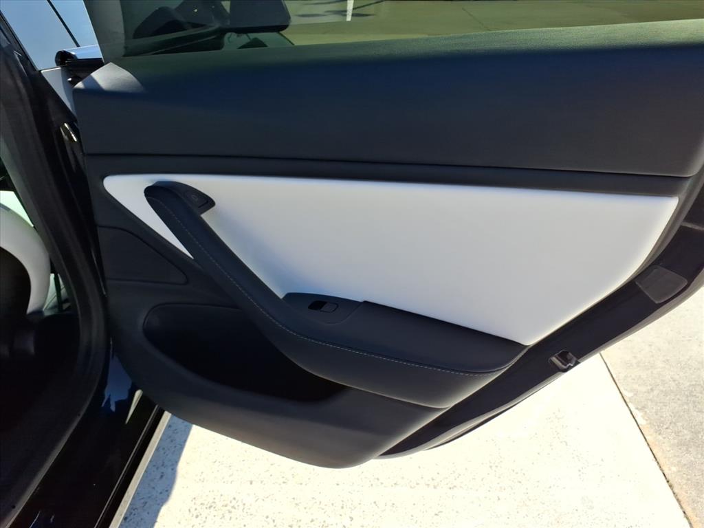 2021 Tesla Model 3 Long Range photo 12
