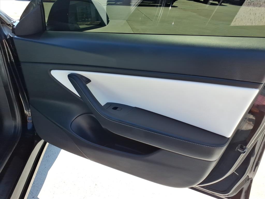 2021 Tesla Model 3 Long Range photo 13