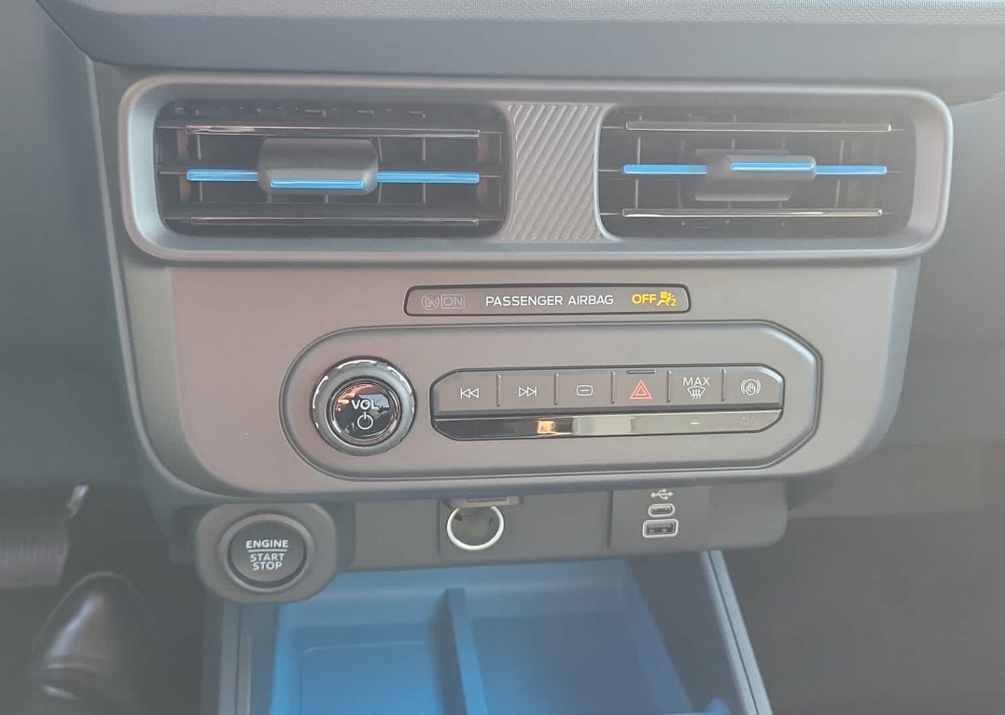 2025 Ford Maverick XLT - Photo 14