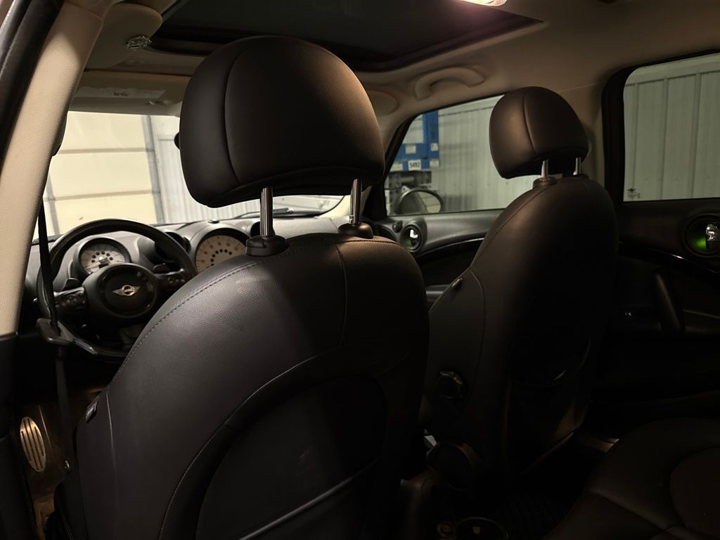 2014 Mini Cooper Base photo 16