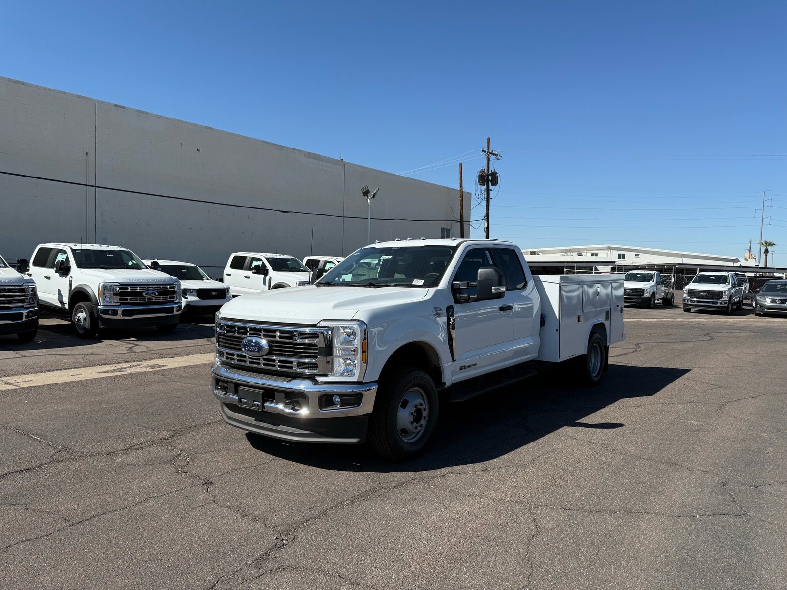 2025 Ford F-350 XL photo 4