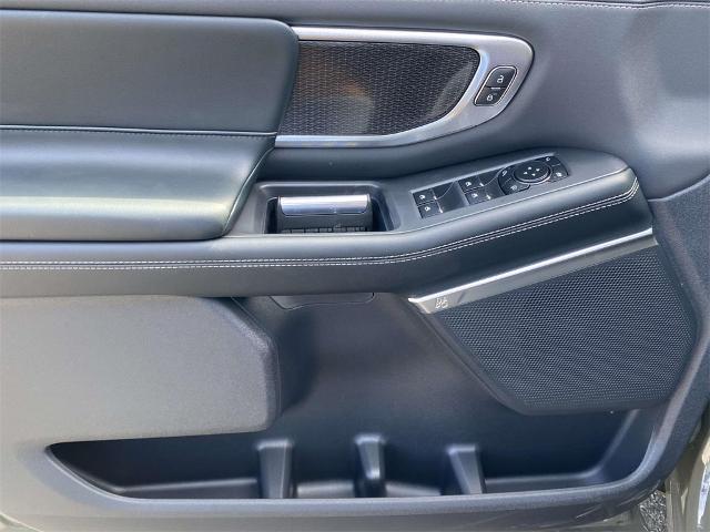 2025 Ford Expedition MAX Platinum photo 14