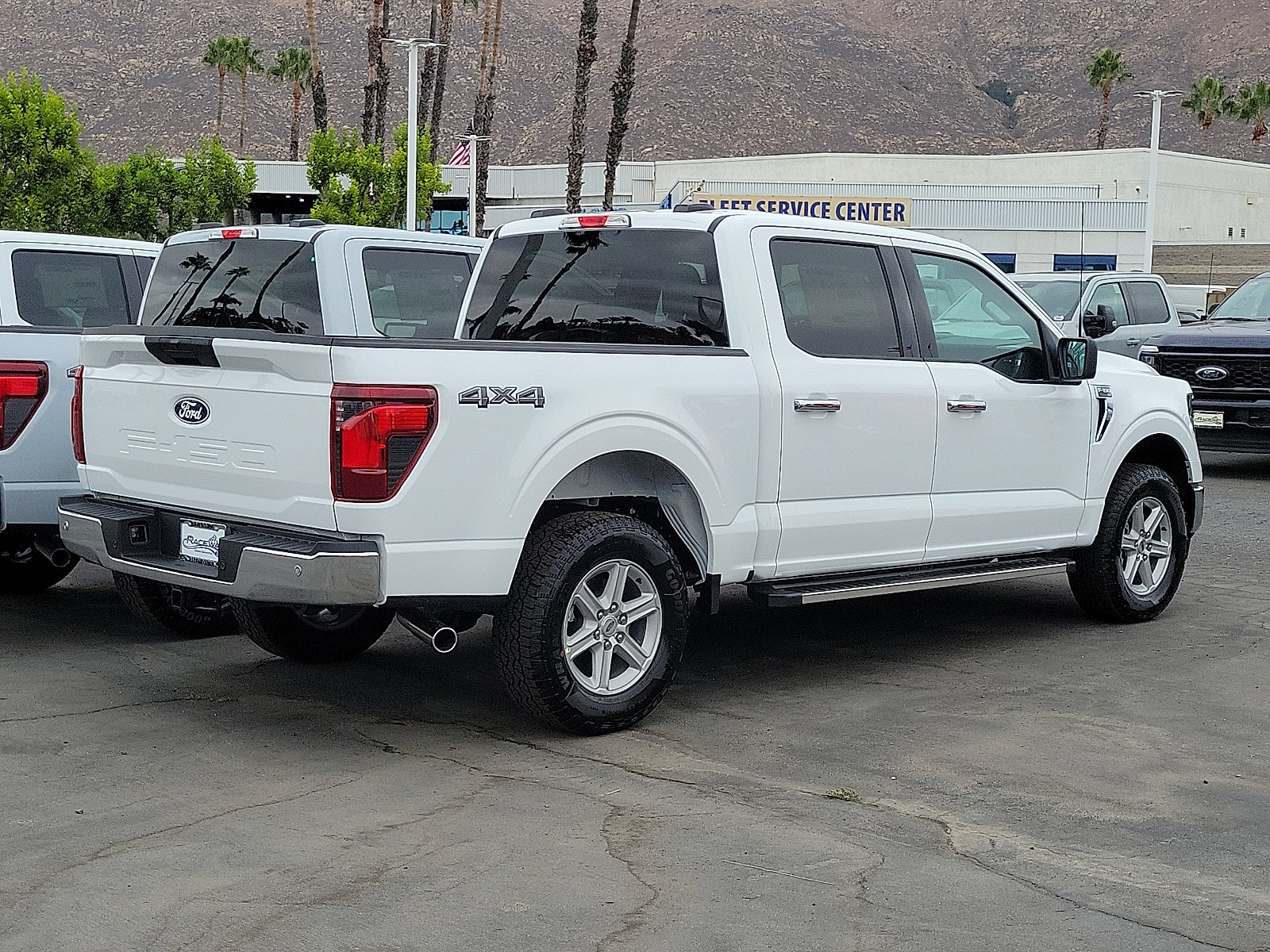 2025 Ford F-150 XLT photo 2