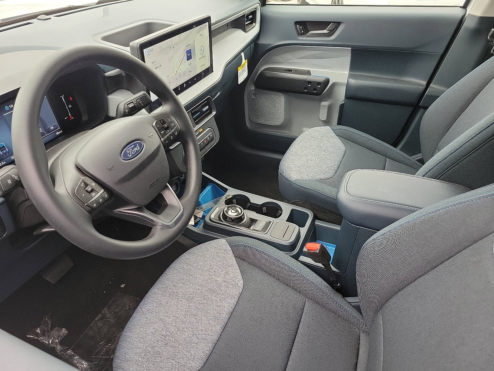 2025 Ford Maverick XLT photo 2