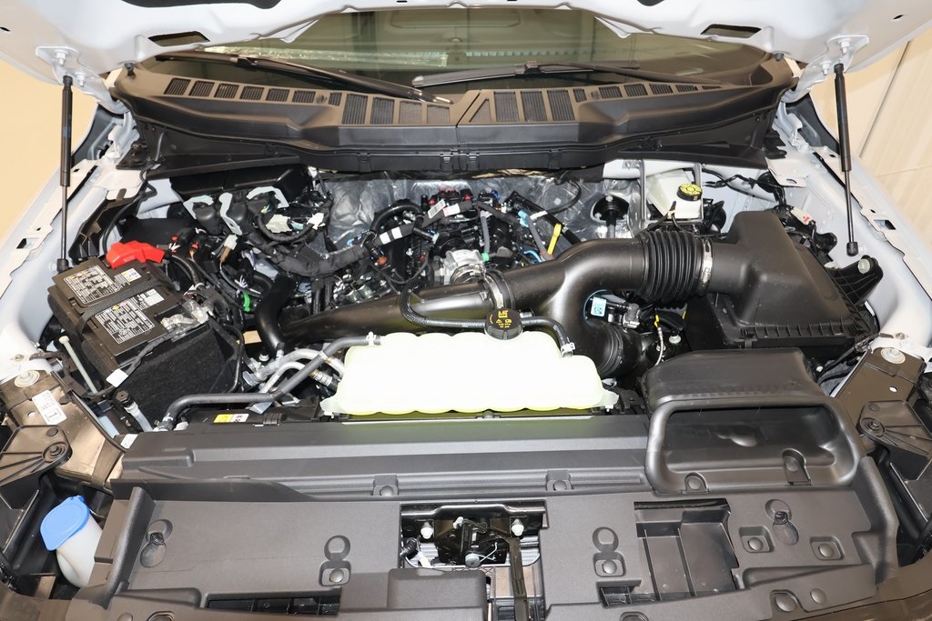 2025 Ford F-150 XLT photo 28