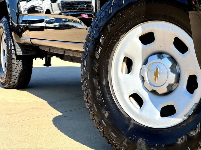 2018 Chevrolet Colorado Work Truck photo 2