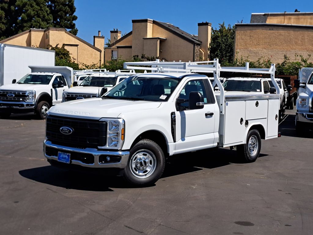 2026 Ford F-250 photo 2