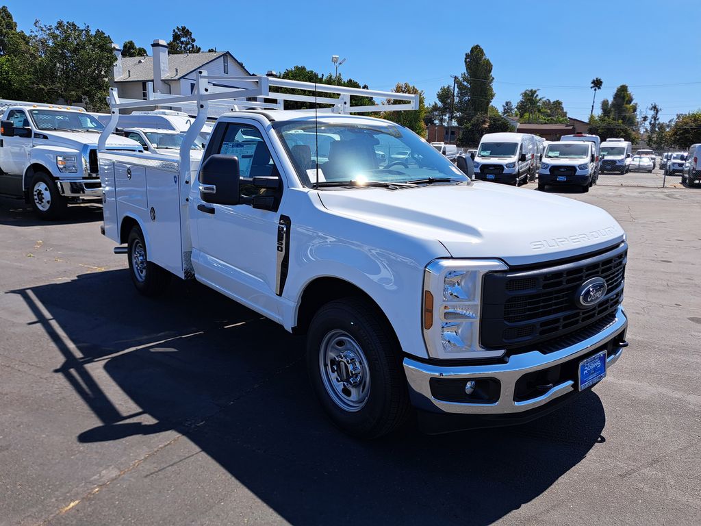2026 Ford F-250 photo 3