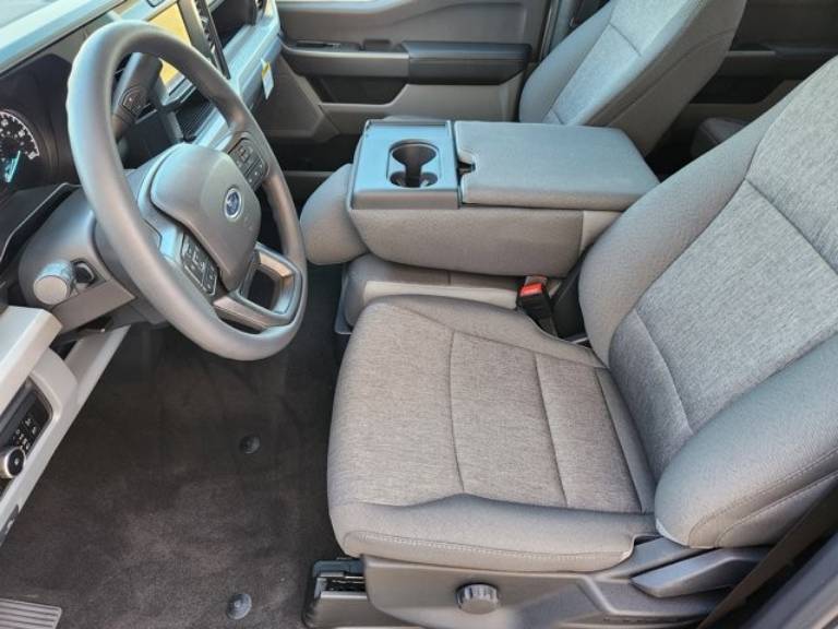 2026 Ford F-350 Super Duty XL - Photo 9