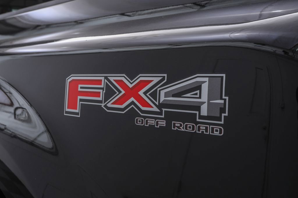 2026 Ford F-350 Platinum photo 3