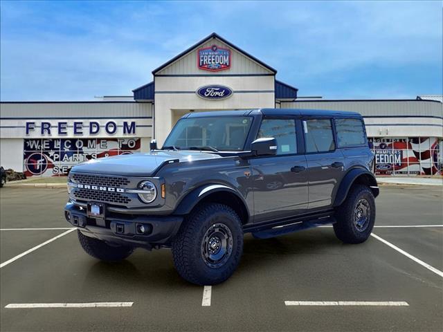 2025 Ford Bronco Badlands photo 3