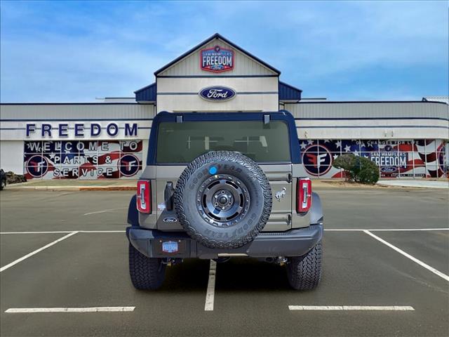 2025 Ford Bronco Badlands photo 6