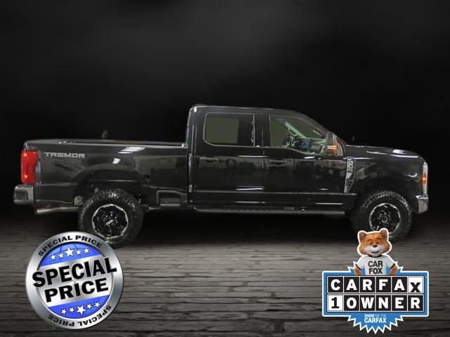 2025 Ford F-350 photo 3