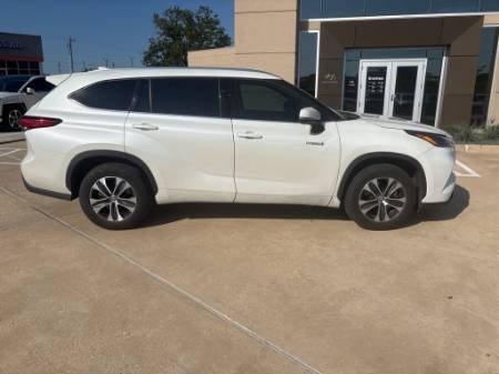 2021 Toyota Highlander Hybrid XLE