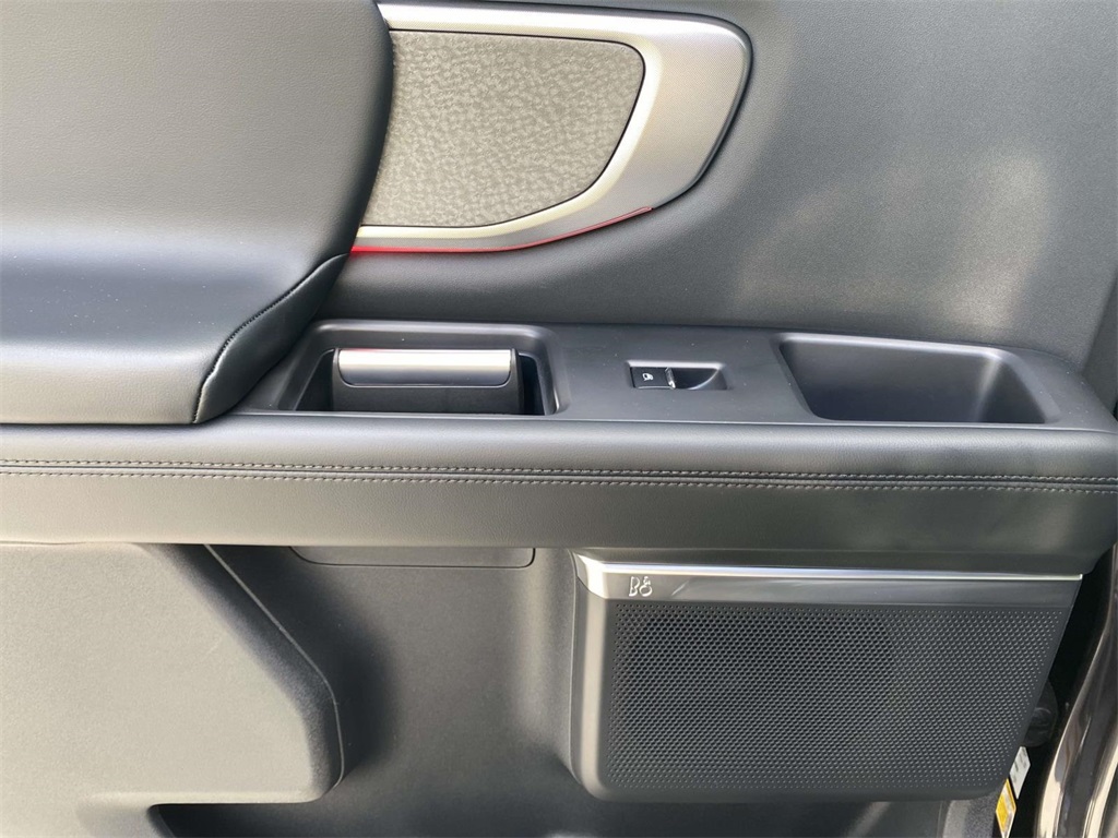 2025 Ford Expedition photo 10