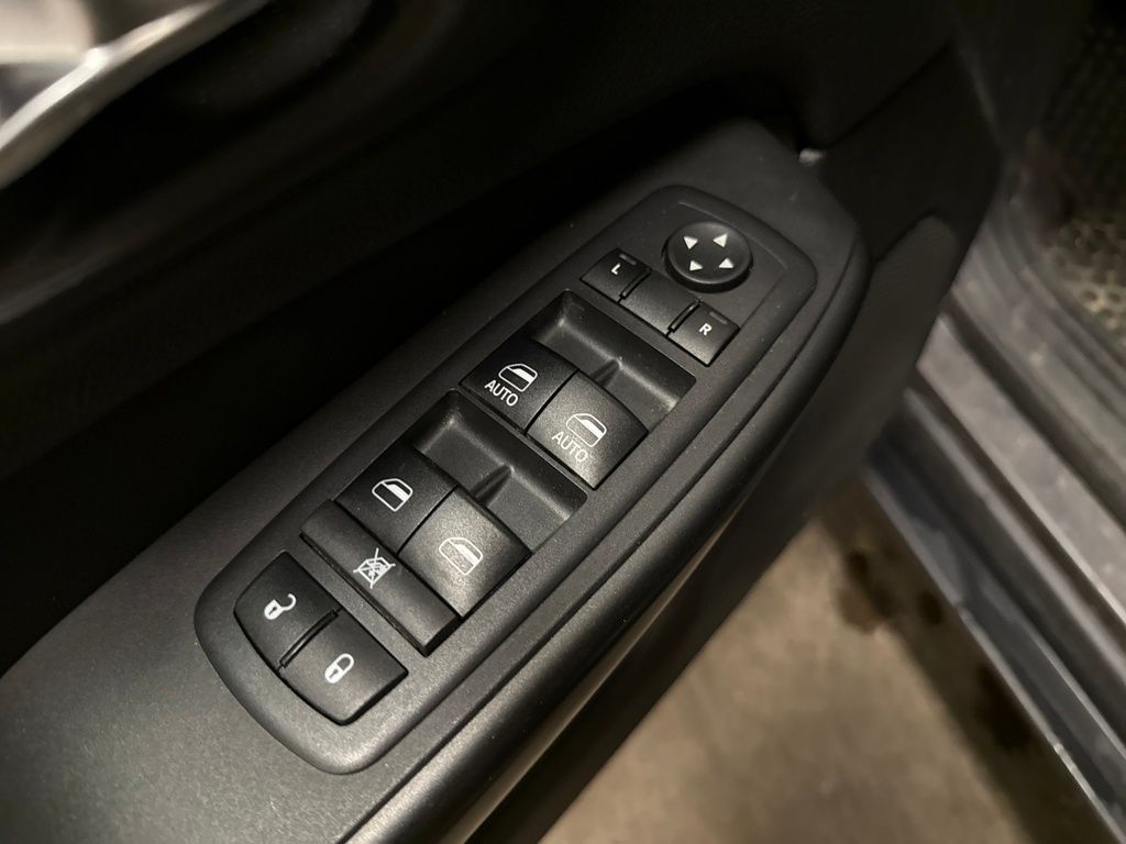 2019 Jeep Cherokee Trailhawk photo 15