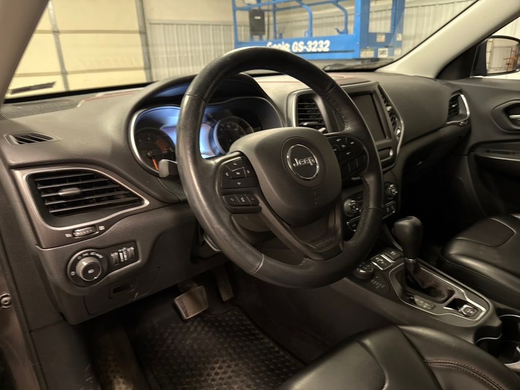 2019 Jeep Cherokee Trailhawk photo 17