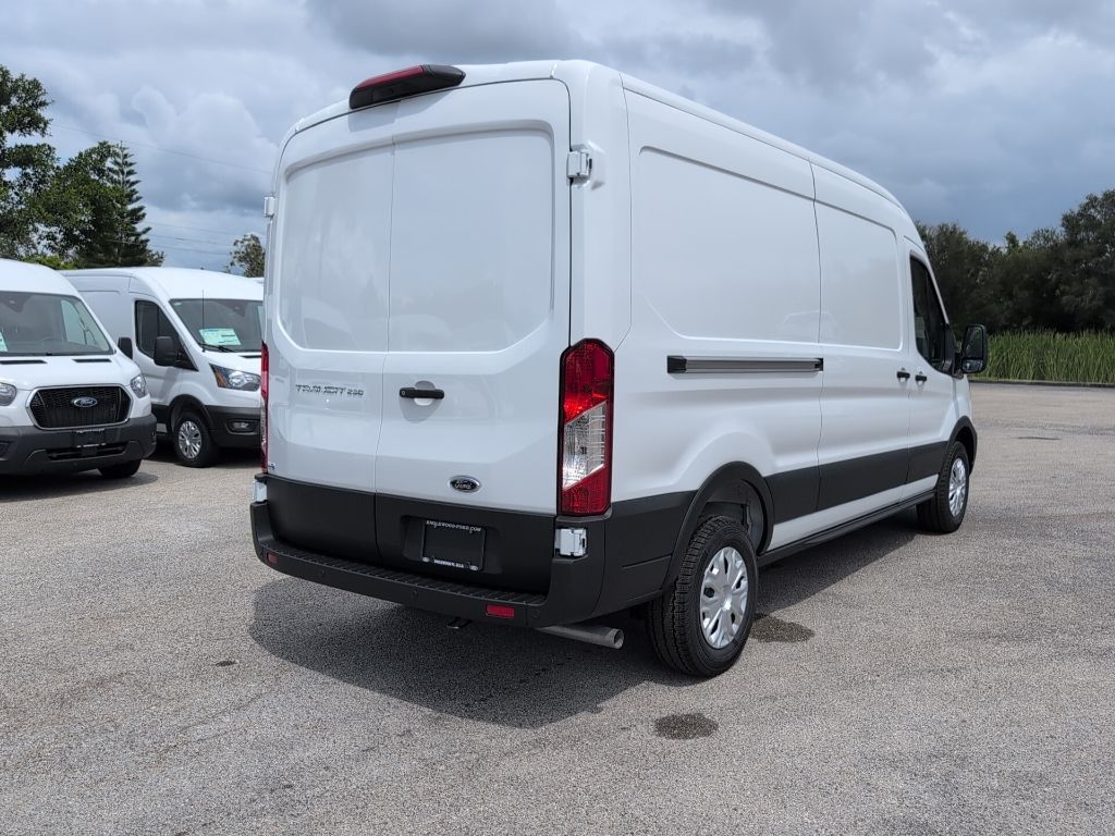 2025 Ford Transit photo 2