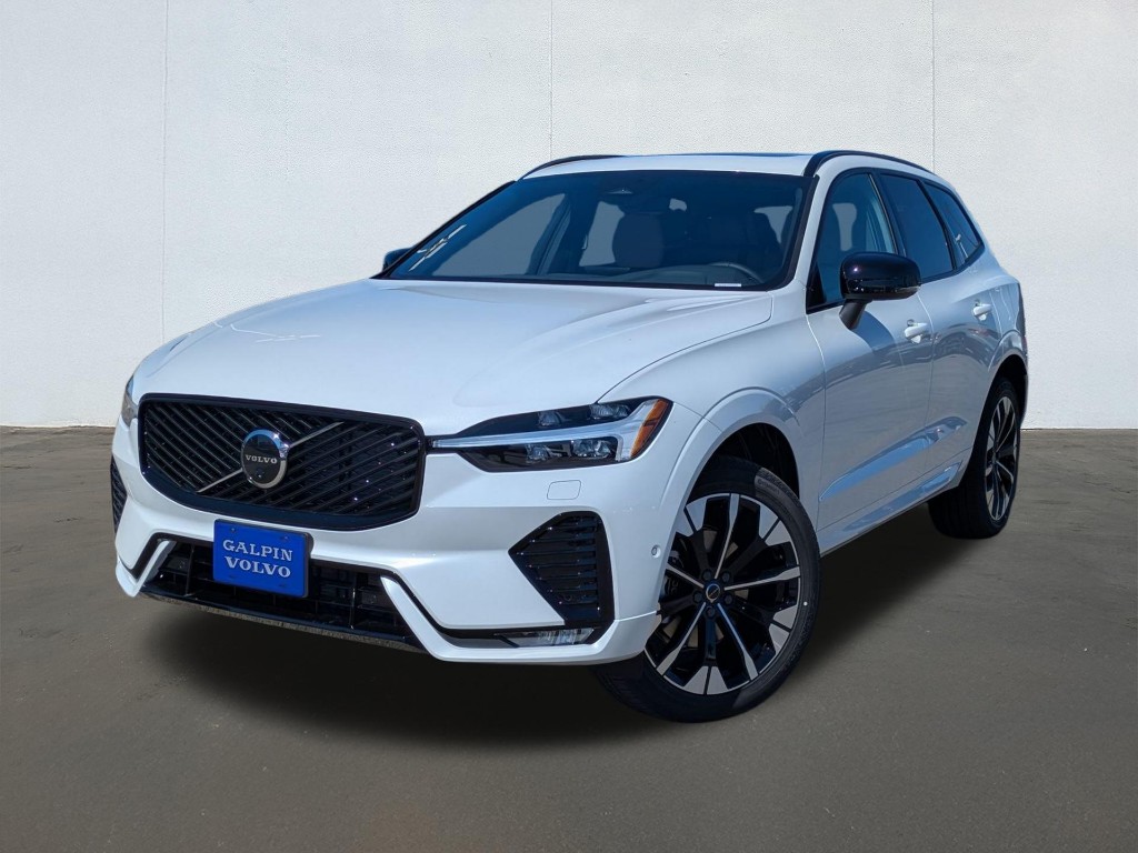 2026 Volvo XC60 B5 Plus