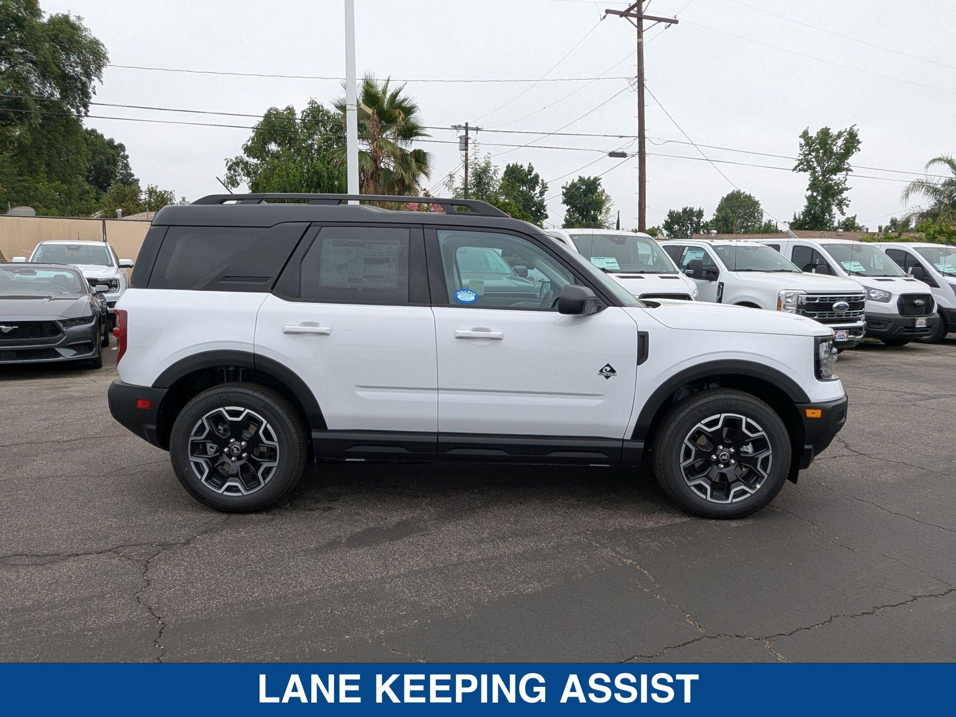 2025 Ford Bronco Sport Outer Banks photo 9
