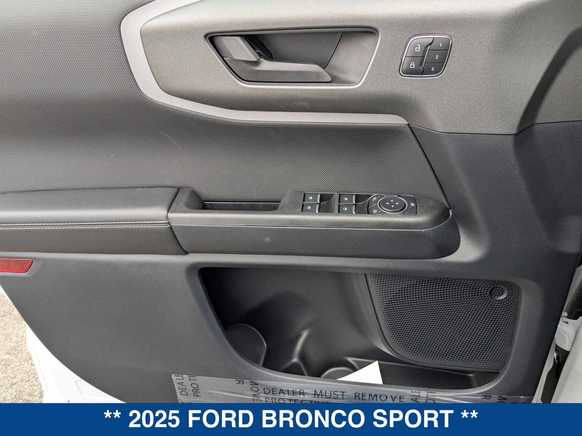 2025 Ford Bronco Sport Outer Banks photo 13